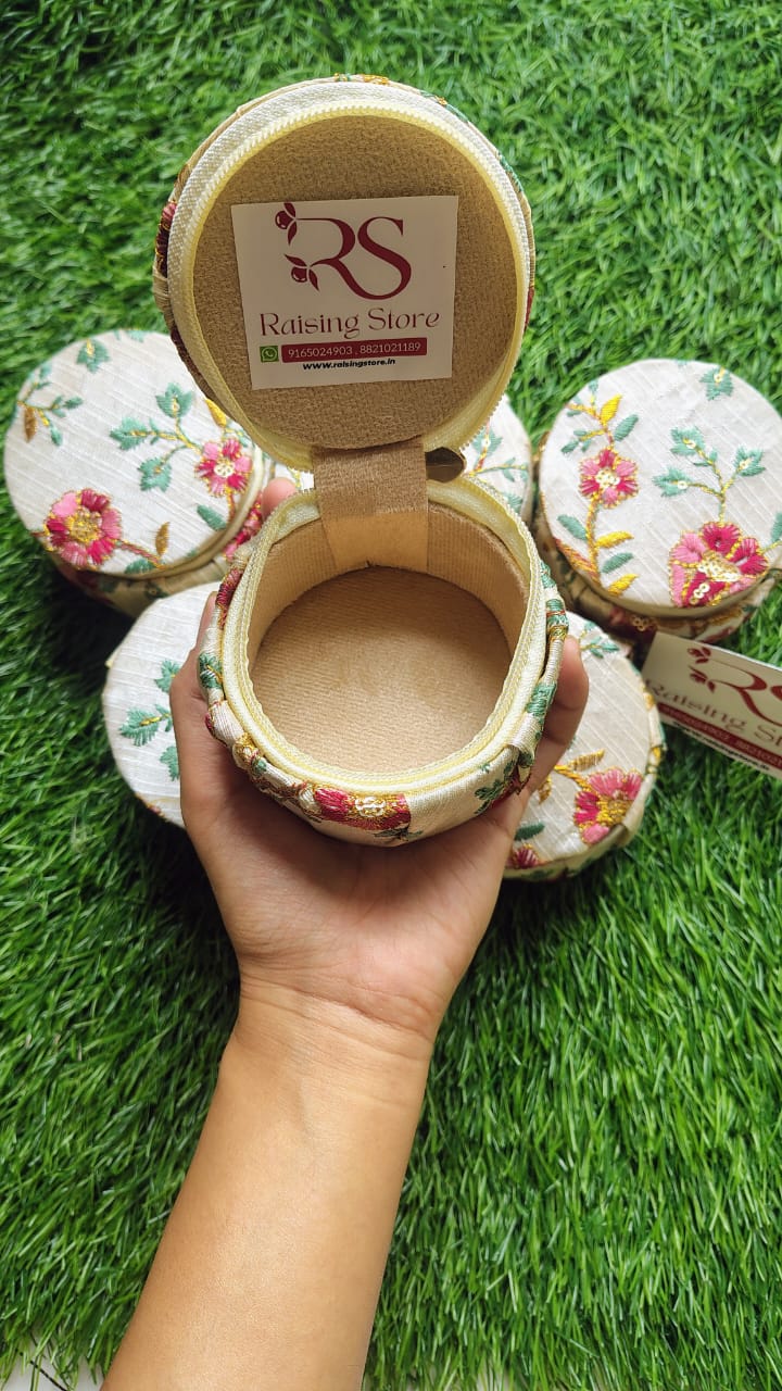 Embroidered vanity box pack of 10