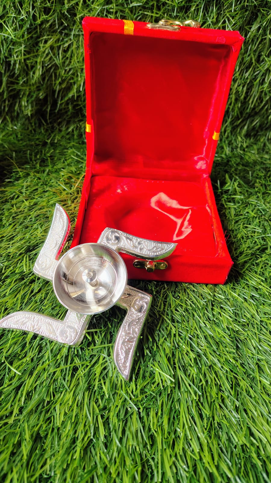Swastik diya with velvet box