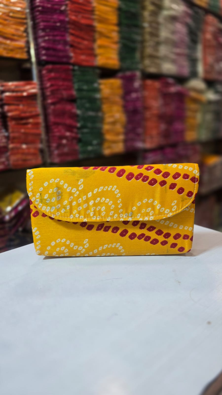 Bandhani with pearl handle pack of 10