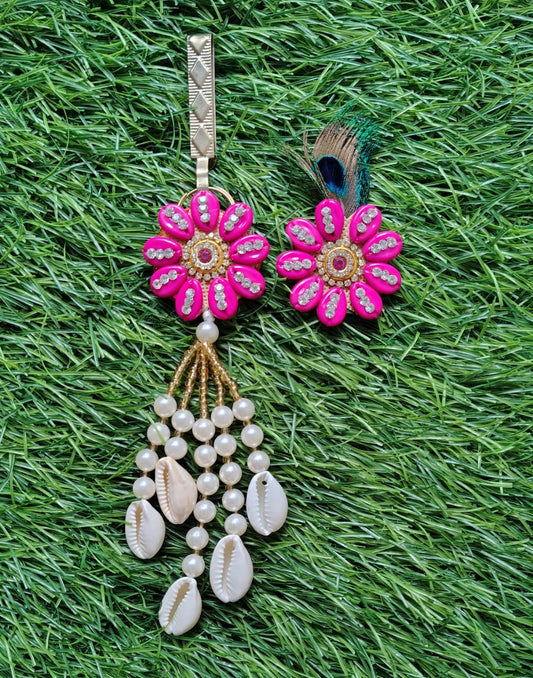 Shell Saree Challa and Brooch Combo