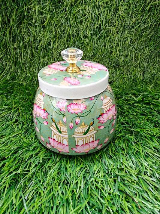 Pretty jar for festive favours