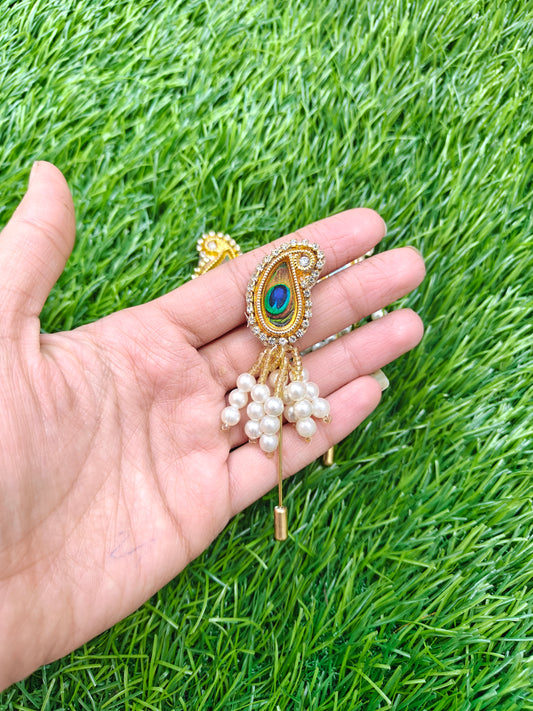 Peacock print carry brooch pack of 10