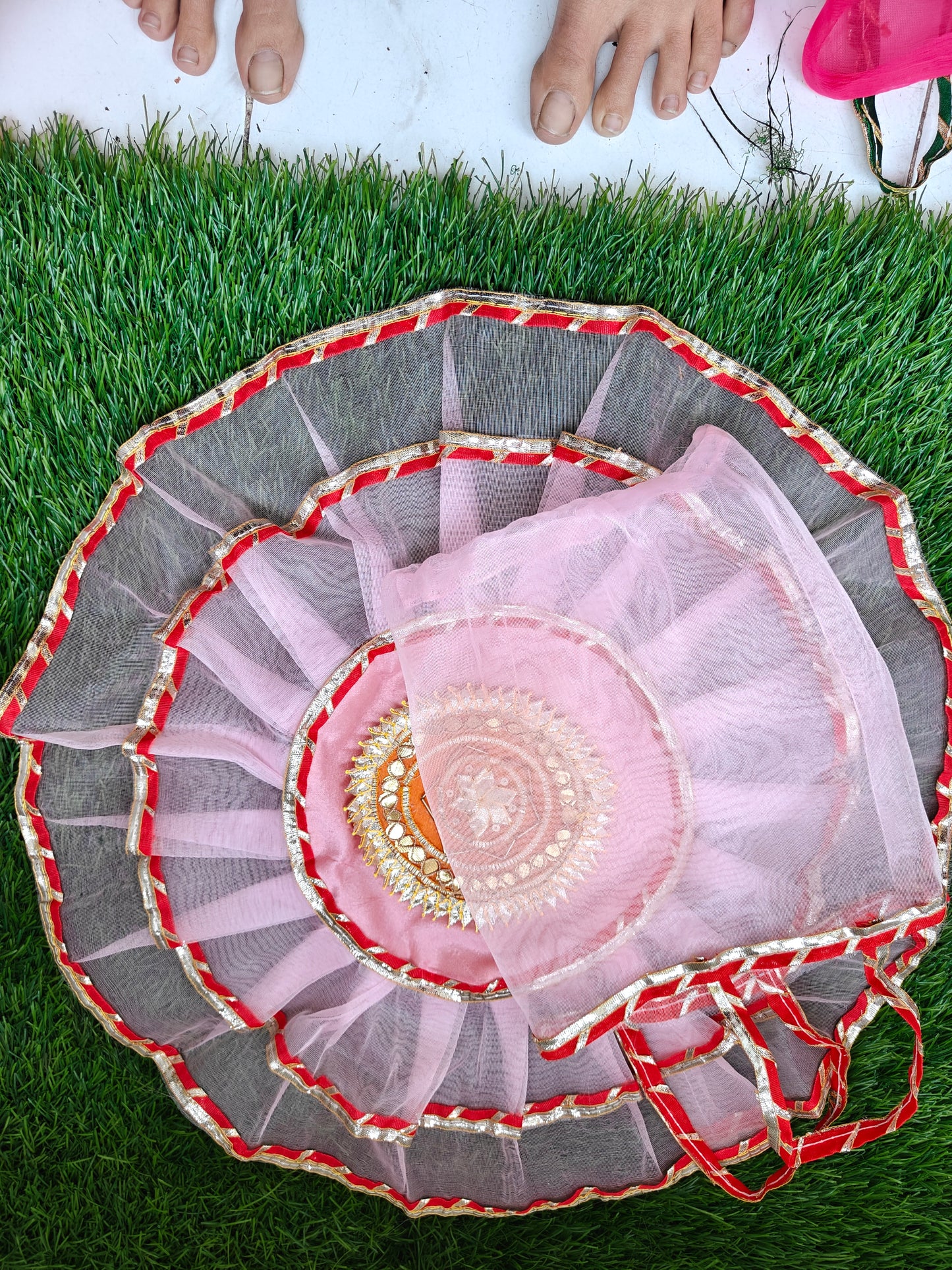 Organza thalposh hamper