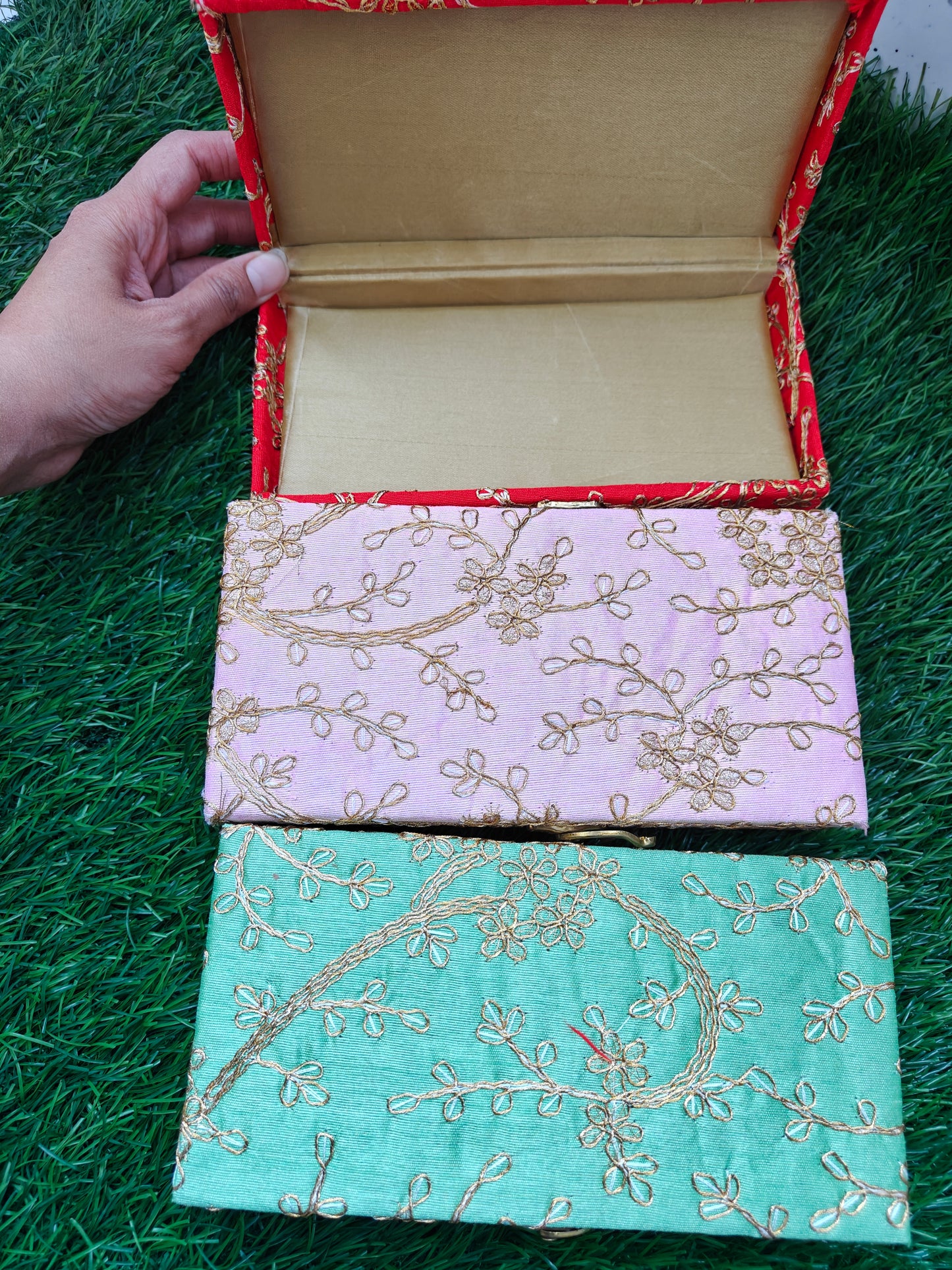 Angoori design cash box