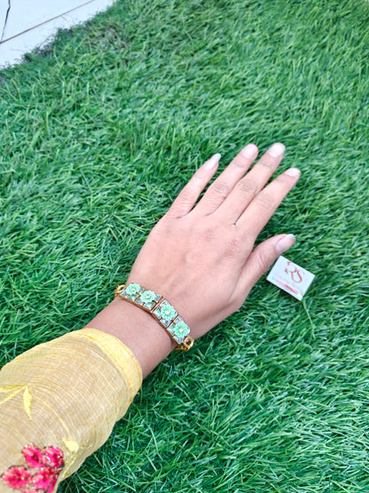 Floral chain bracelet pack of 10