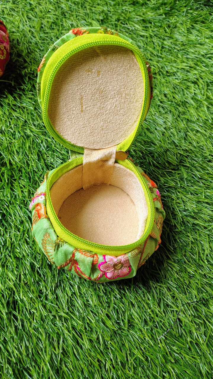 Embroidered matki pack of 6