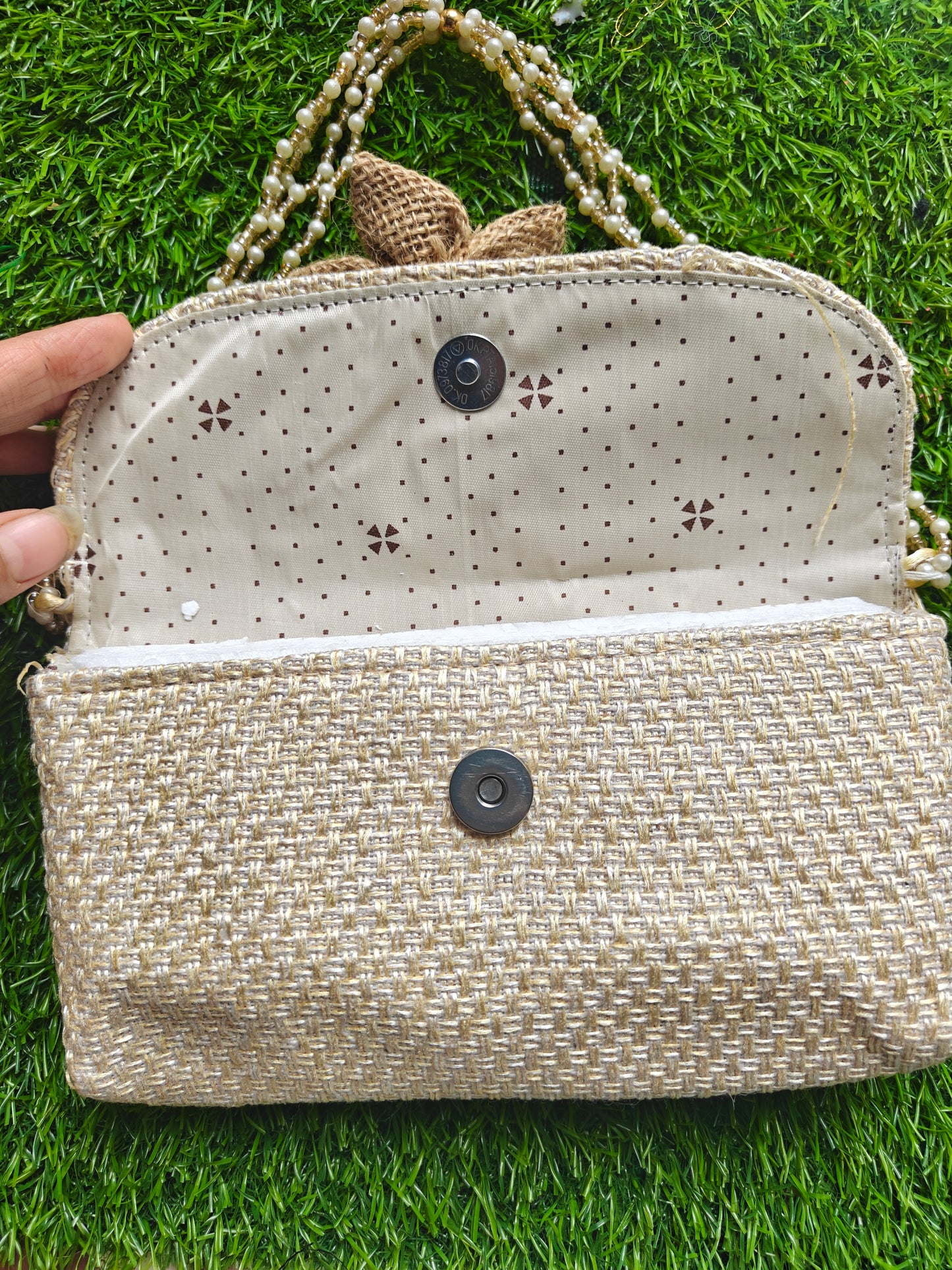 Jute clutch