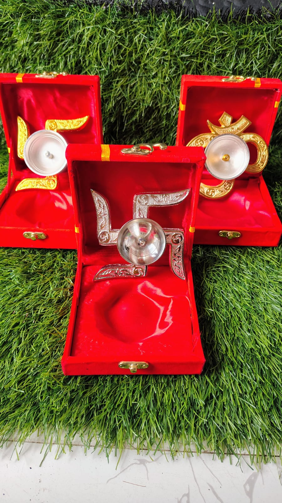 Swastik diya with velvet box