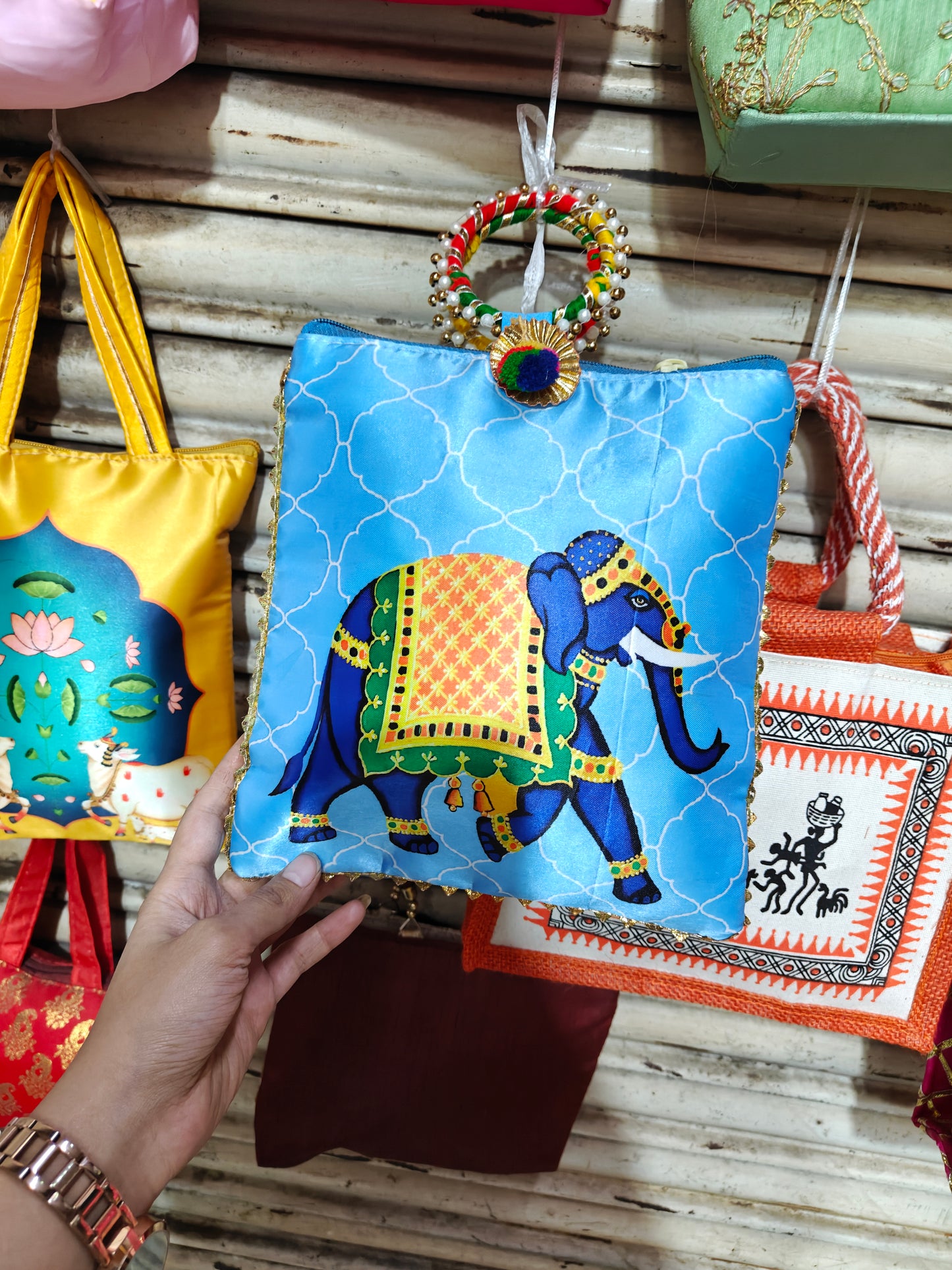 Elephant theme handle bag pack of 10